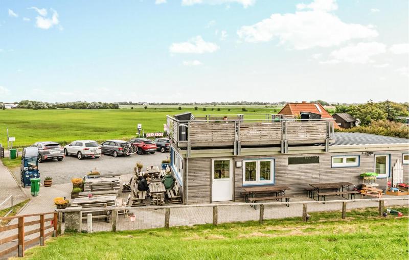 Lovely Apartment In Nordstrand With Wifi - image 7