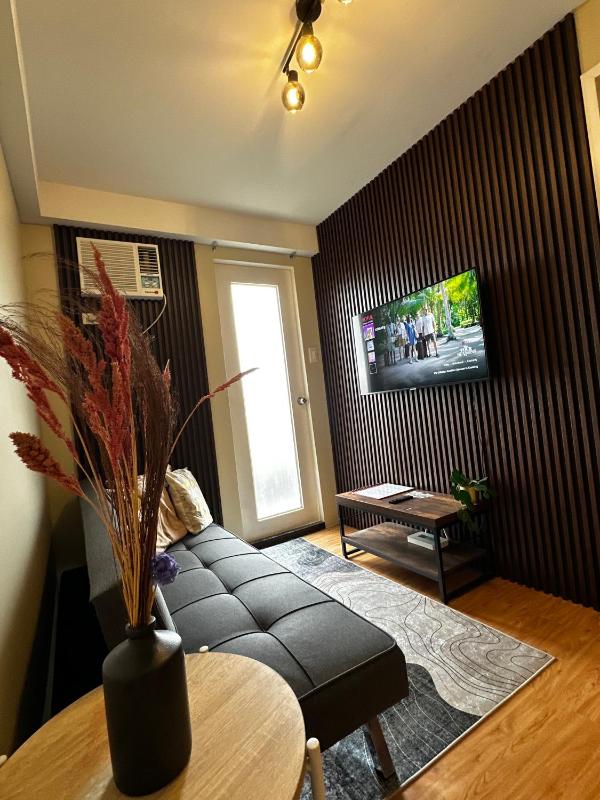 Minimalist 1-bedroom condo unit CASA TIMMY - image 20