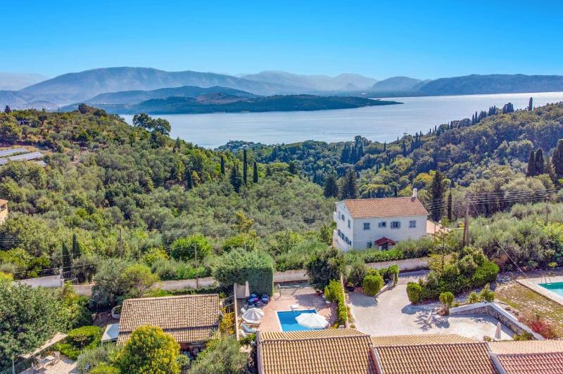 Villa Maistro Cottage by Villa Plus - image 13