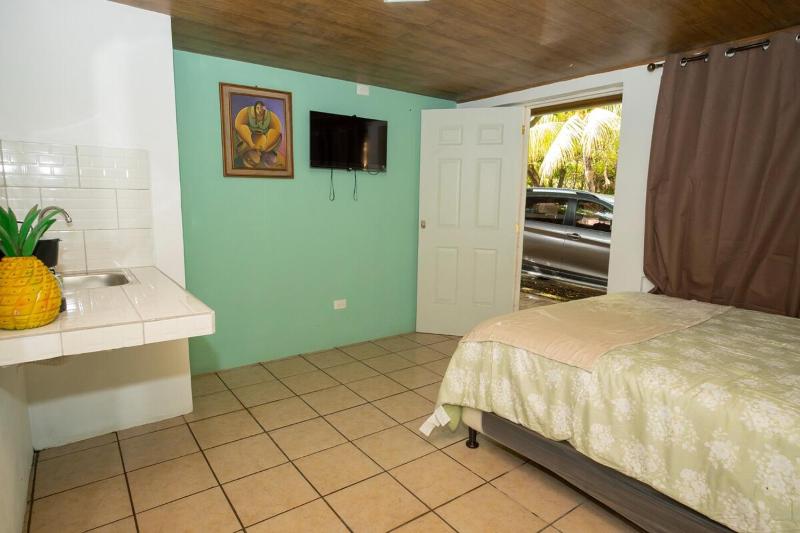 Apartment away from the noise - image 7