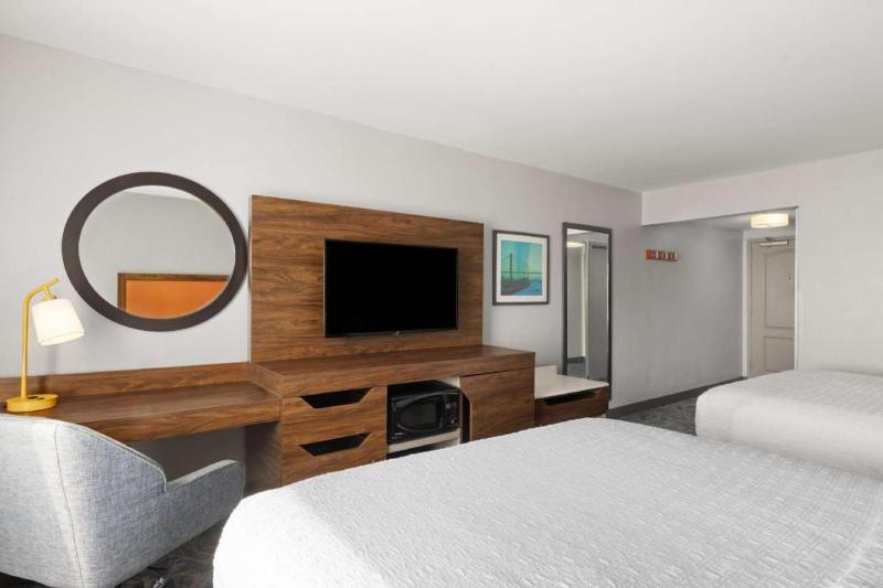 Hampton Inn & Suites Savannah-Airport - image 26