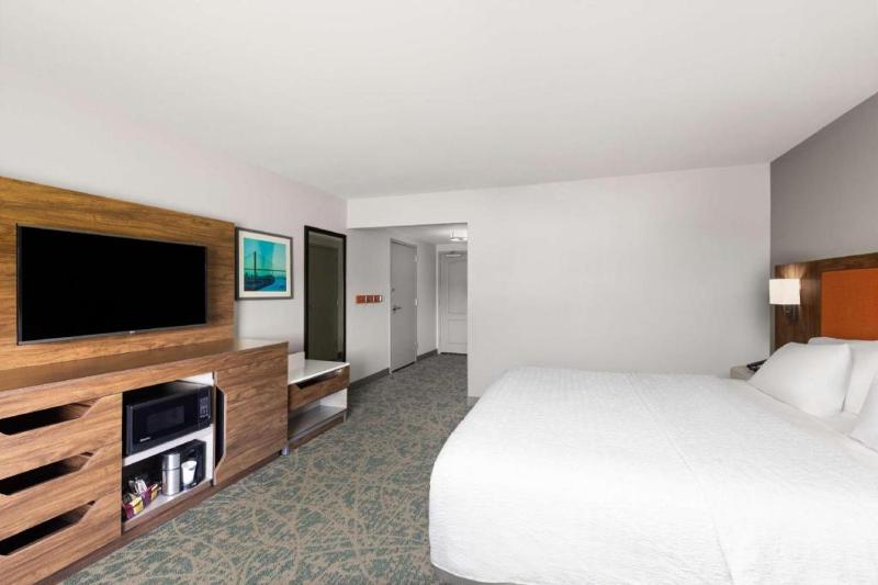 Hampton Inn & Suites Savannah-Airport - image 44
