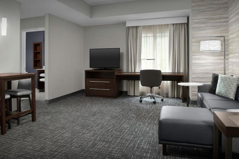One-Bedroom King Suite image 1