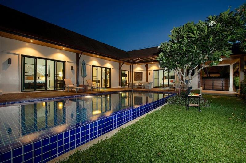 Nai Harn Beach Villas - image 14