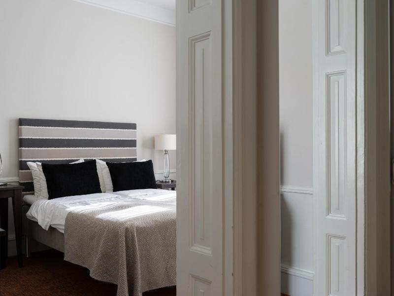 Economy Double Room (140 cm bed) - - Lilla Hotellet image 4