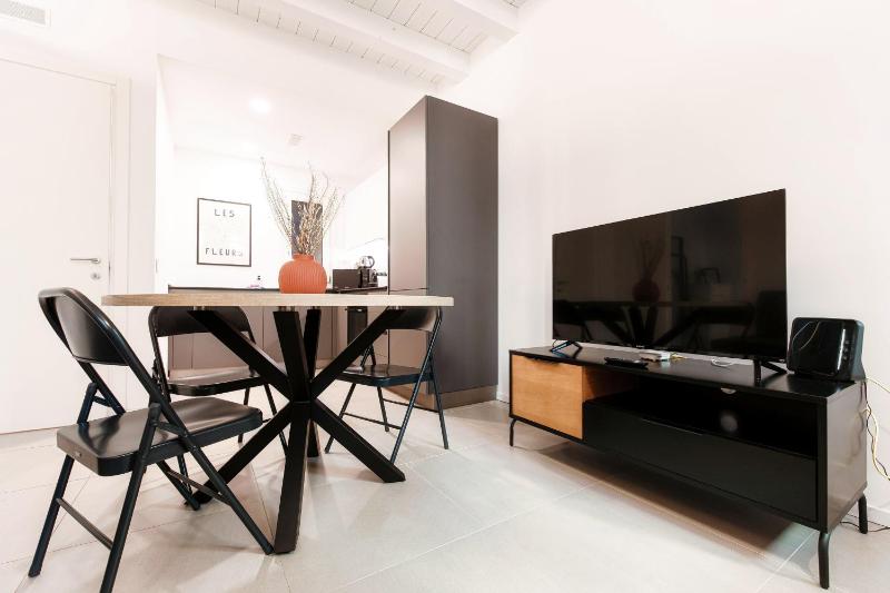 Como Lago Apartment by Quokka 360 - Close to the Lake and Train Station - image 8