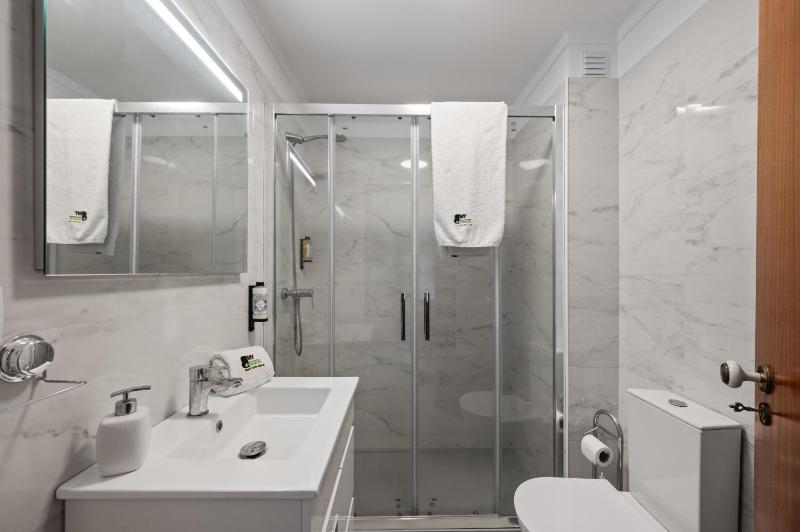 BmyGuest - Sesimbra Central Apartment - image 10
