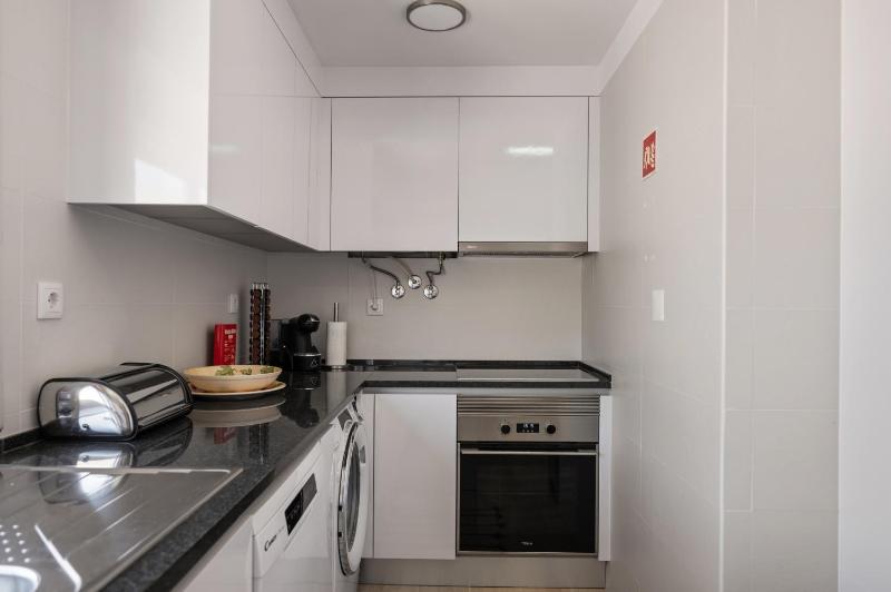 BmyGuest - Sesimbra Central Apartment - image 20