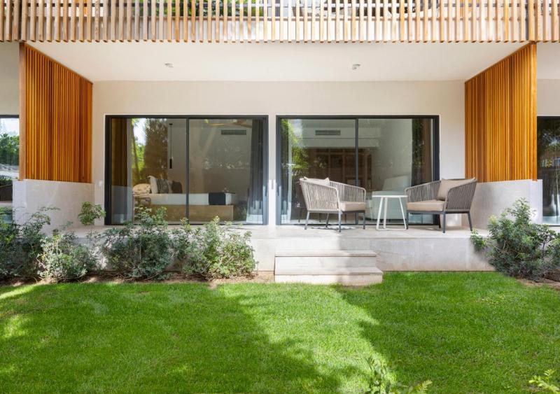 Suite with Garden (2 Adults + 1 Child)  image 2