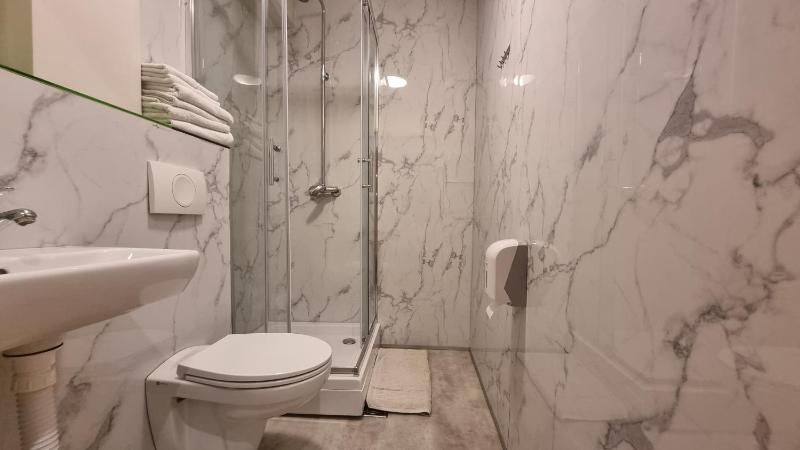 Quadruple Room image 2