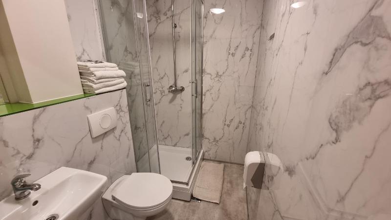 Quadruple Room image 3