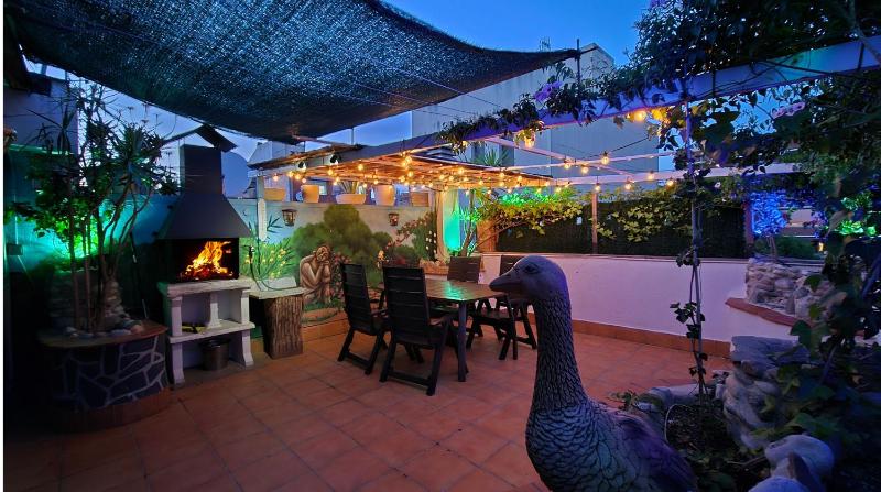 Three-Bedroom Superior Apartment - Terrace&BBQ image 3