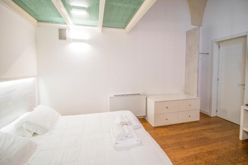 Deluxe Double Room or Twin Room image 4