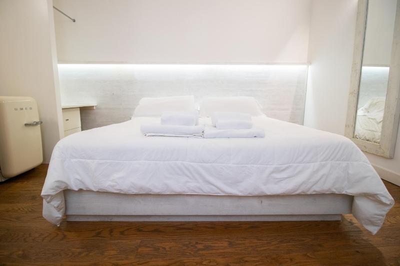 Superior Double Room image 3