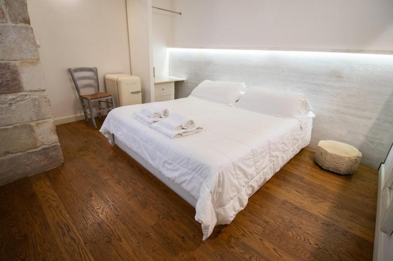 Superior Double Room image 4