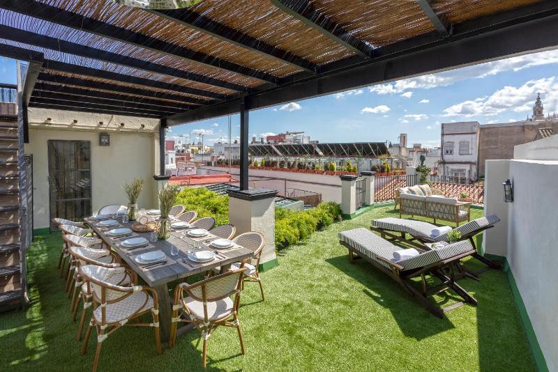 Genteel Home Casa Augusto Plasencia Terrace - image 12