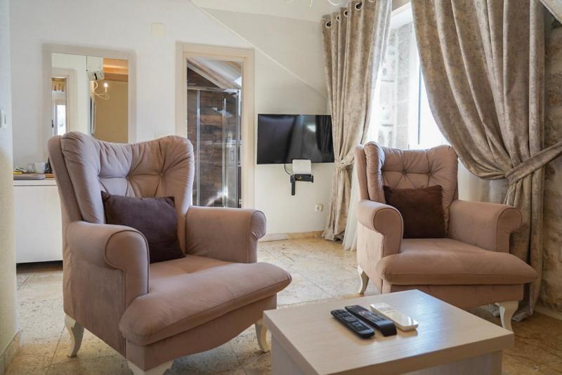 Junior Suite with Sea View image 4