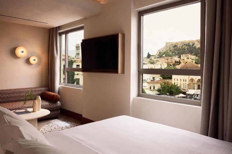 Junior Suite with Acropolis View image 3