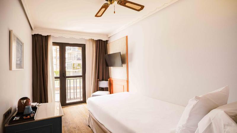 Single Room image 1