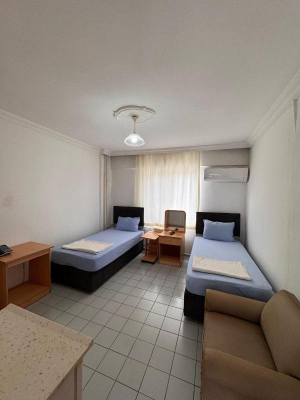 Standard Double Room image 1