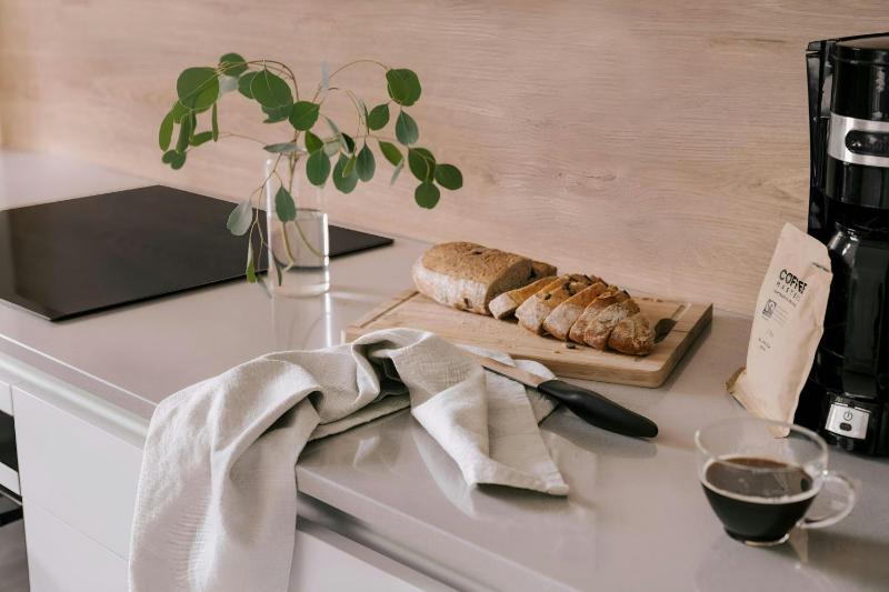 Two-Bedroom Apartment with Queen and Double Bed image 2