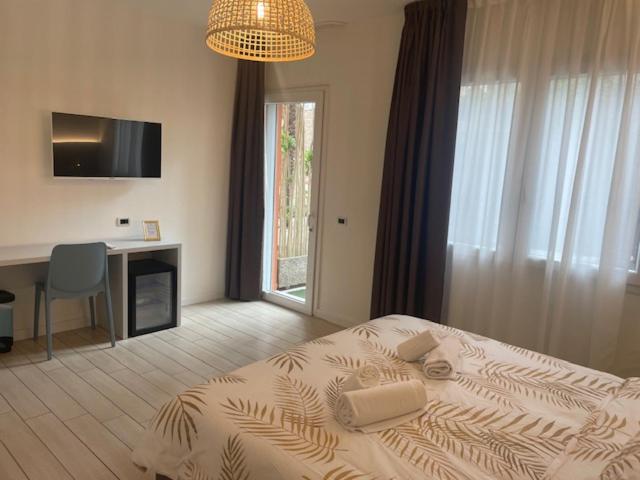 Superior Double Room image 4