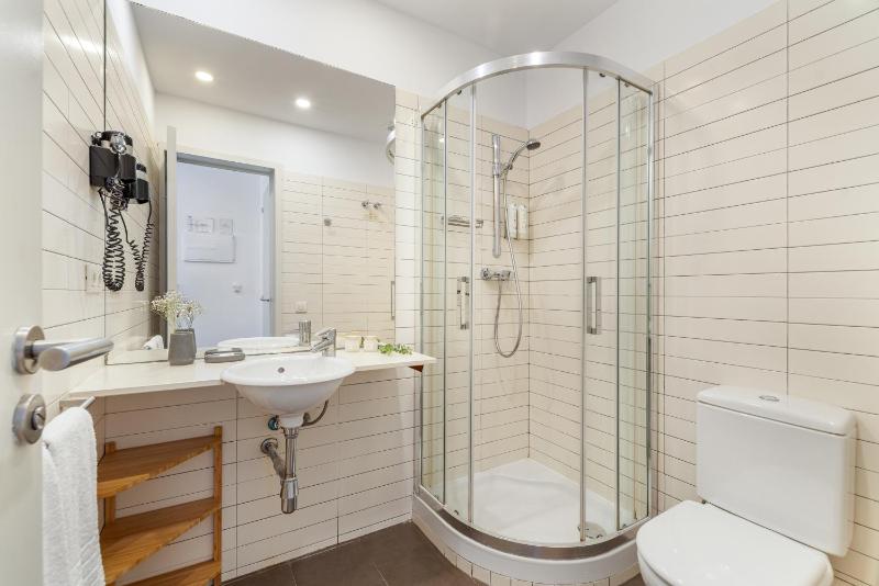 One-Bedroom Apartment image 3