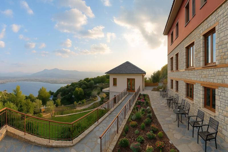 Suite with Lake View image 2