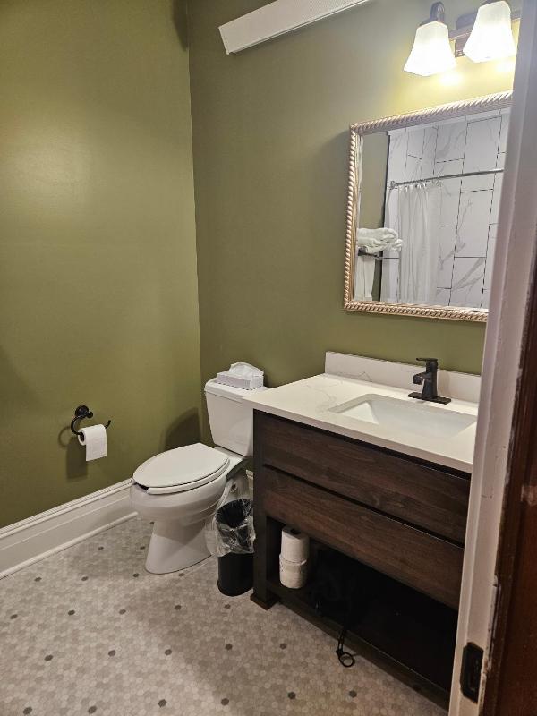 Executive Suite image 2