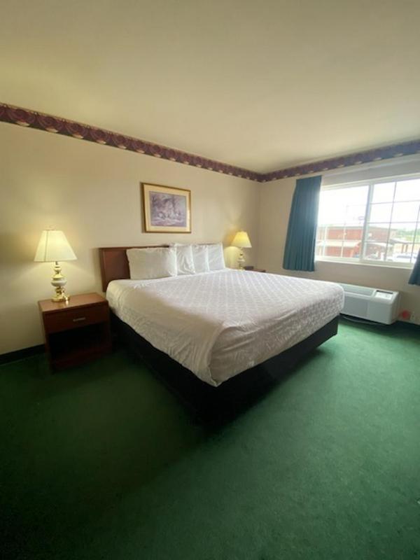 King Room - Disability Access image 1