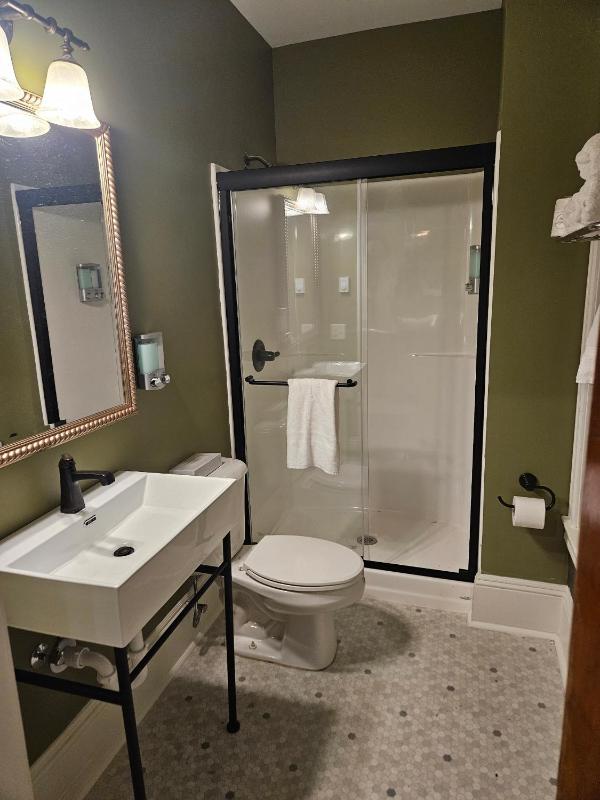Double Room image 4