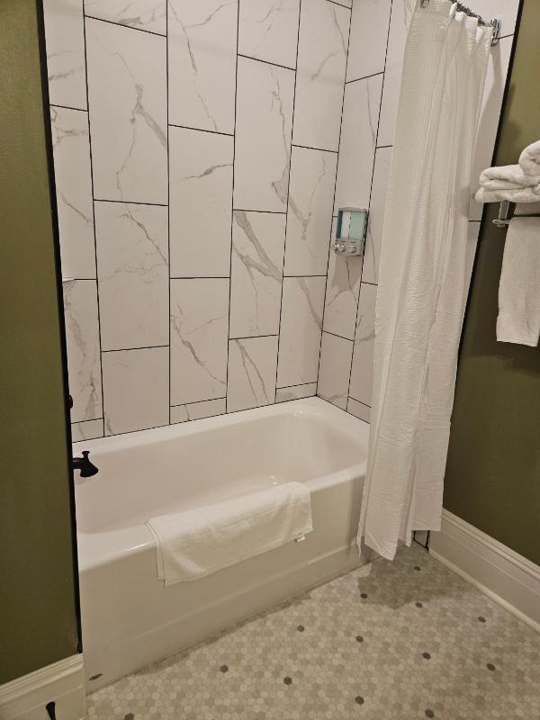Executive Suite image 3