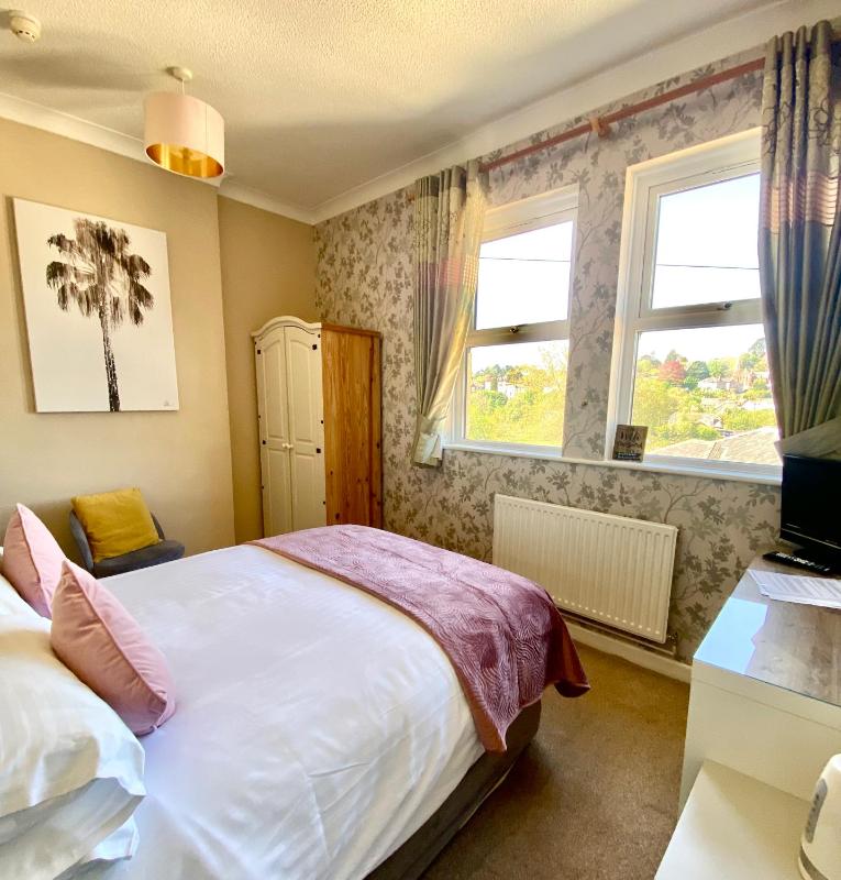Buckingham Lodge Guest House - image 18