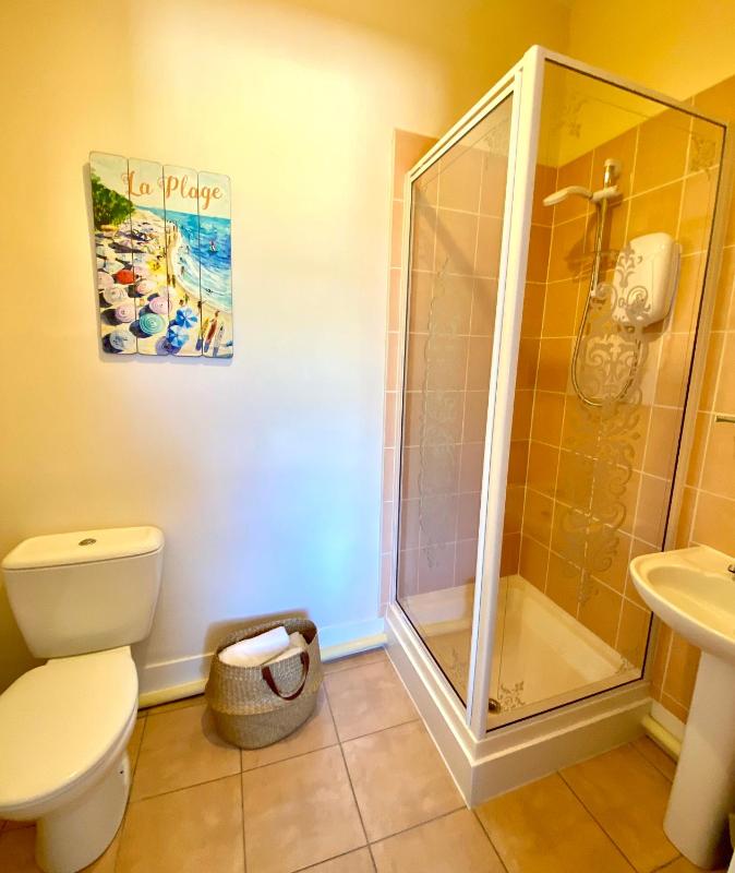 Buckingham Lodge Guest House - image 20