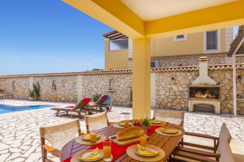 Villa Carollina by Villa Plus - image 8