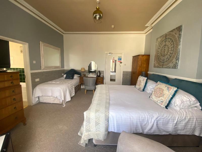 Buckingham Lodge Guest House - image 30