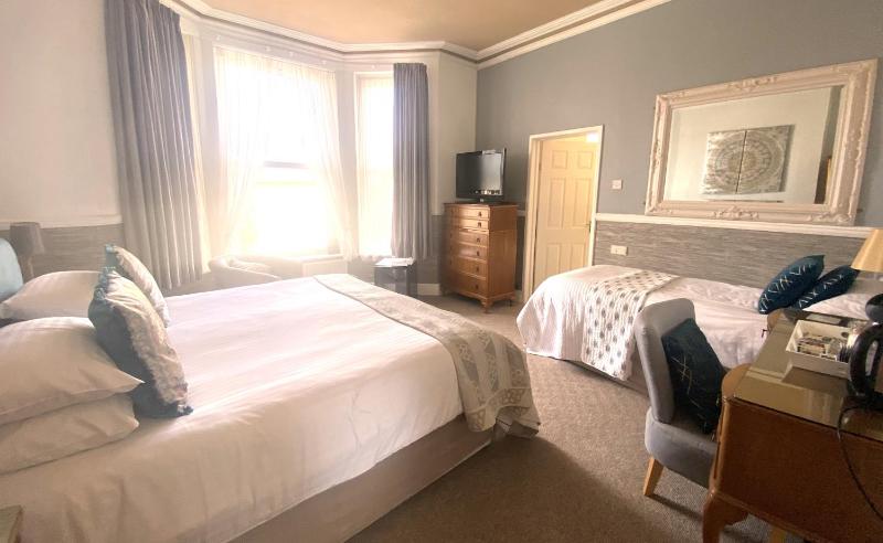 Buckingham Lodge Guest House - image 42