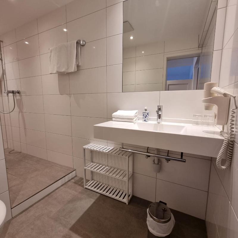 Double Room with Balcony image 1