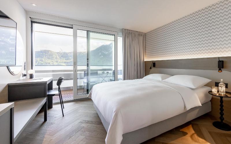 Standard Double Room with Lake View image 1