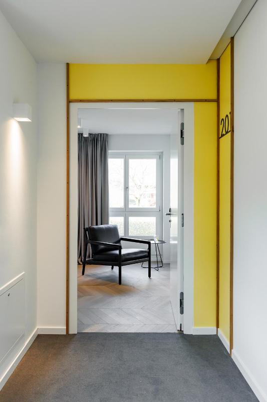 Deluxe Double Room with Lake View image 3