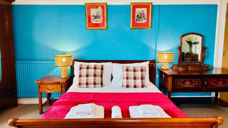Clarence Quarters Vintage Seafront Adults Only Guest House - image 26