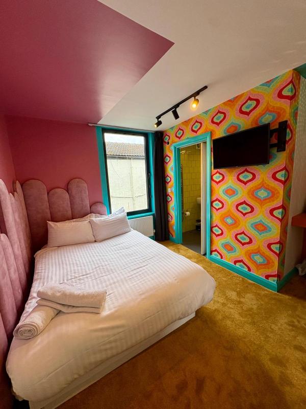ART B&B - image 2