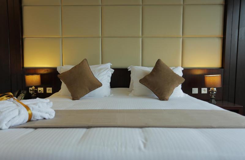 GHS Hotel - image 2