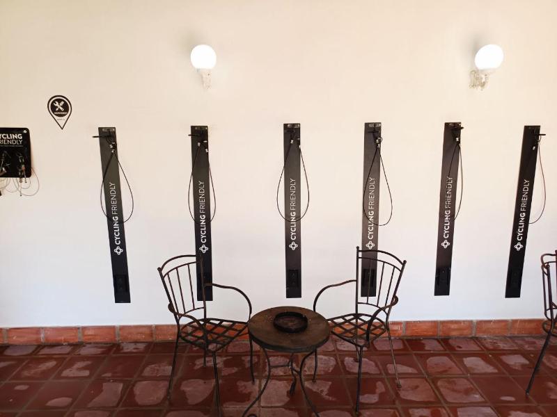 Holidays2Fuengirola Villa 6 bedroom 200 mts Beach - image 8