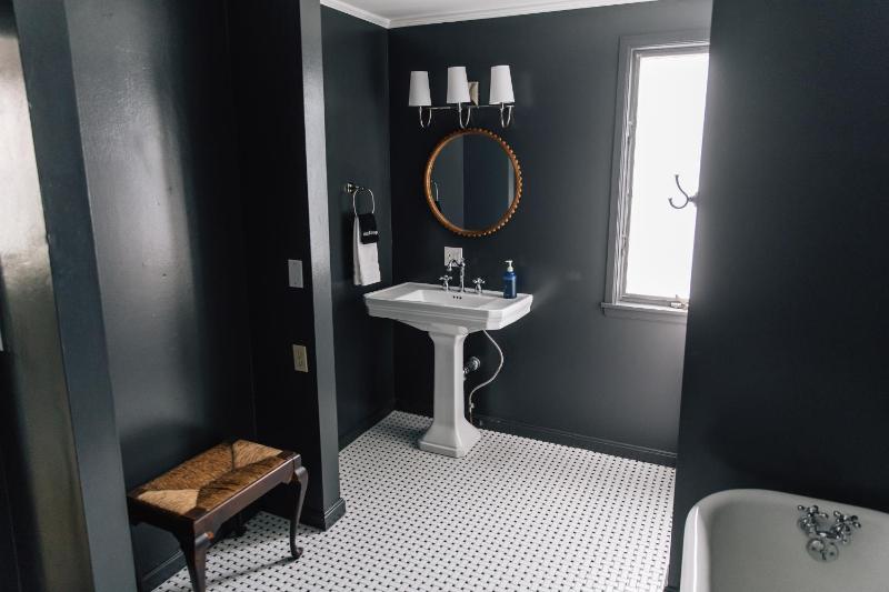 King Suite image 4