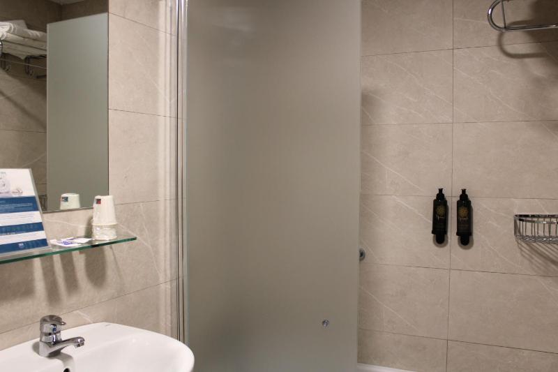 Superior Single Room image 4