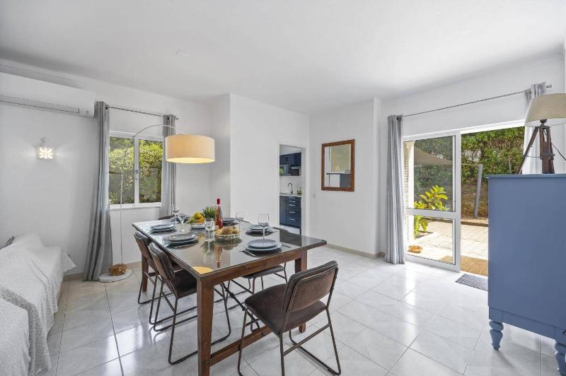 Villa Amoreira by Villa Plus - image 32