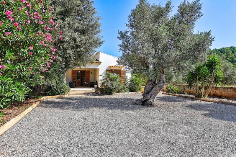 Villa Oliver by Villa Plus - image 15