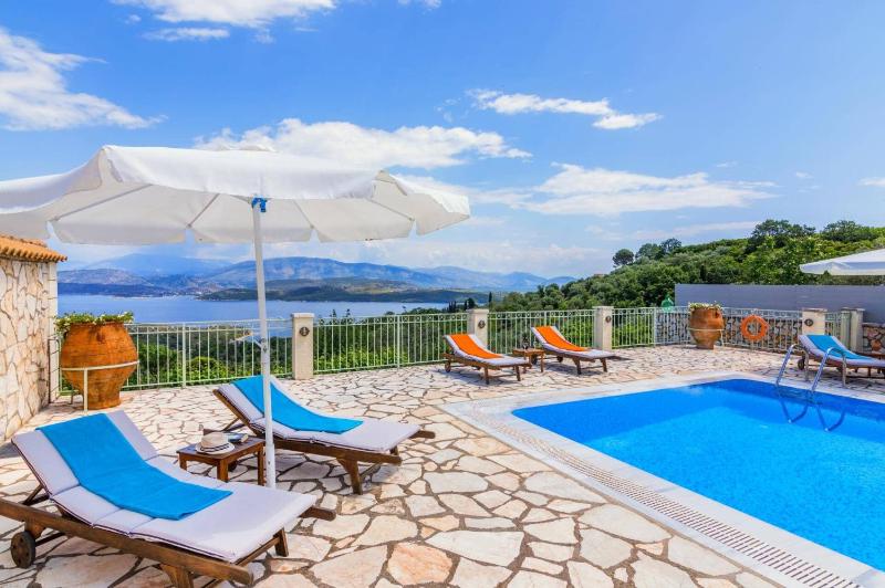 Villa Petrosa by Villa Plus - image 20