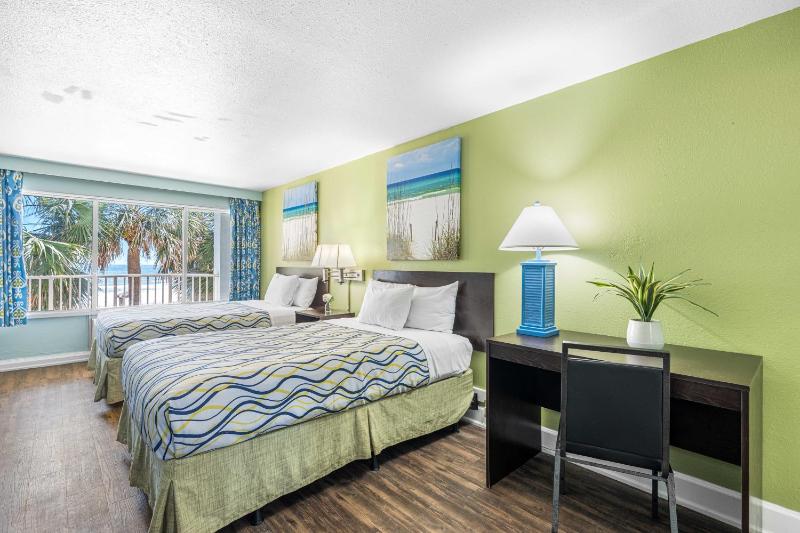 Double Room with Bunk Bed - Gulf Side image 2
